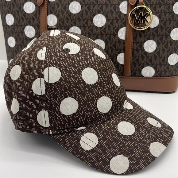 Michael Kors Women's Baseball Cap Hat Adjustable OS Chocolate BROWN DOTS
NWT - Picture 14 of 16